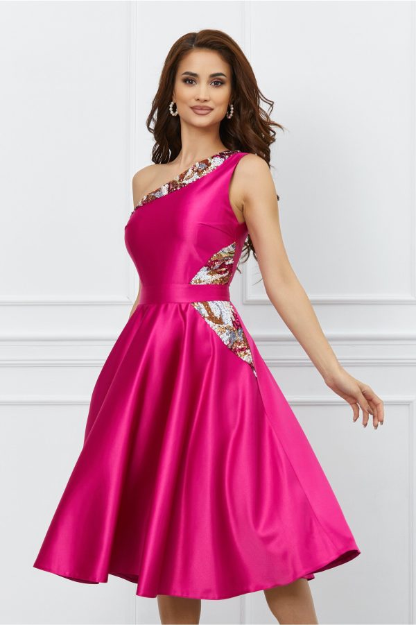 rochie-moze-fucsia-accesorizata-cu-paiete-in-talie-si-la-decolteu-1033767-831819-4.jpeg Rochie Moze fucsia accesorizata cu paiete in talie si la decolteu