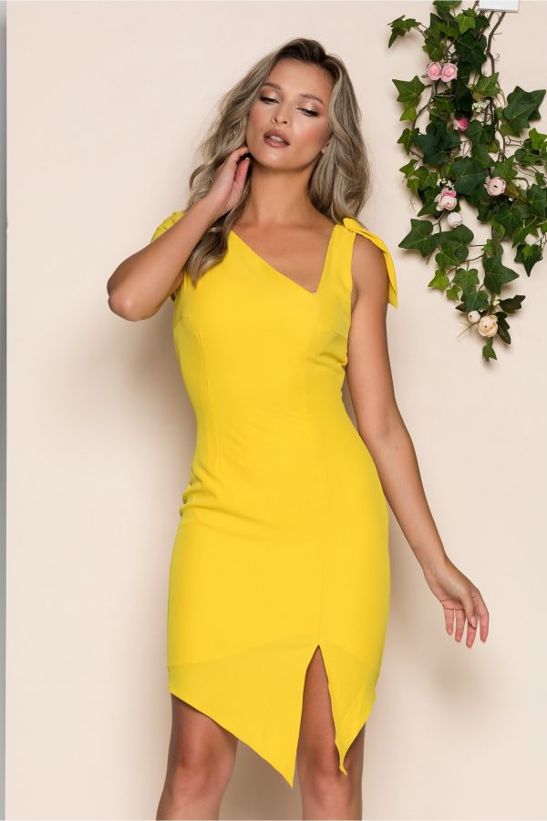 rochie-moze-galbena-cu-decolteu-asimetric-si-crepeu-in-fata-922734-728811-4.jpeg Rochie Moze galbena cu decolteu asimetric si crepeu in fata