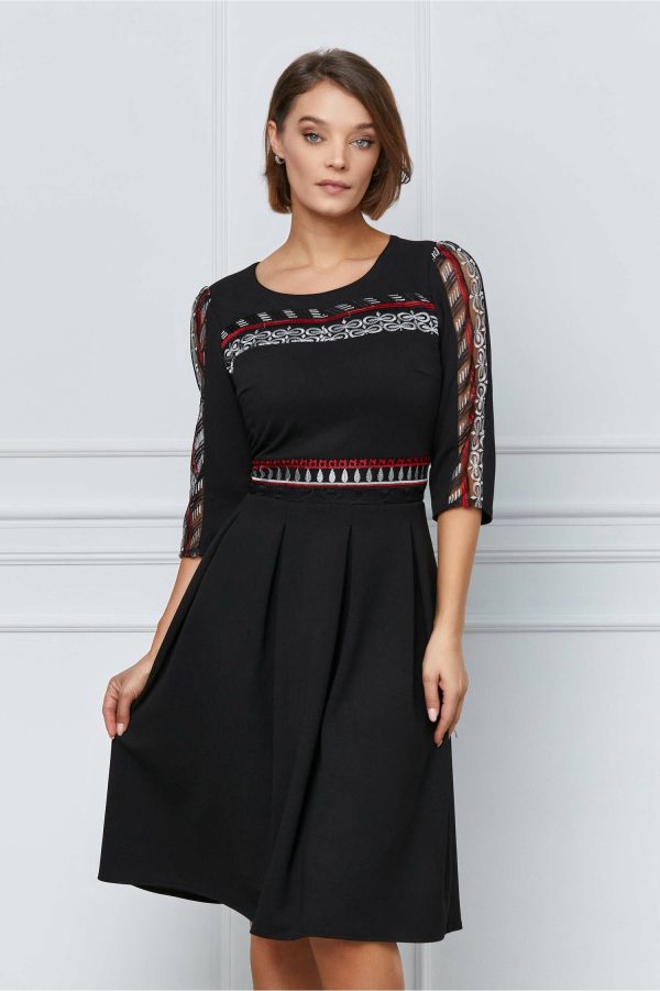 Rochie Moze neagra cu broderie rosie si gri