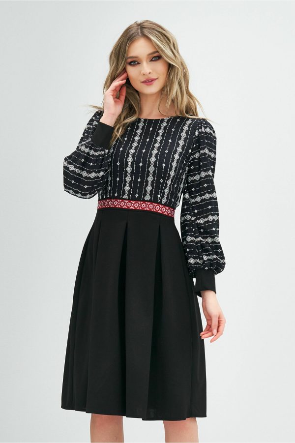 rochie-moze-neagra-cu-imprimeu-divers-in-zona-superioara-990645-800337-4.jpeg Rochie Moze neagra cu imprimeu divers in zona superioara