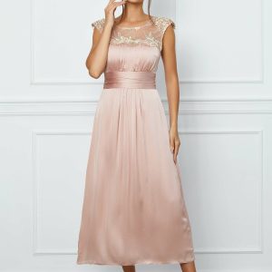 Rochie Moze roz din voal cu broderie la bust