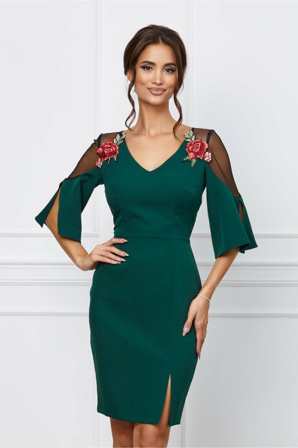 Rochie Moze verde cu flori rosii aplicate la umeri