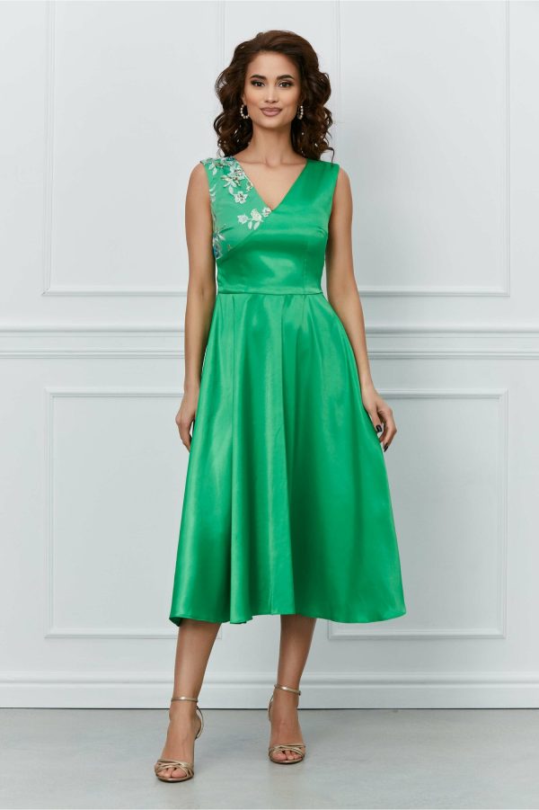 rochie-moze-verde-din-tafta-cu-broderie-la-bust-1025985-827043-4.jpeg Rochie Moze verde din tafta cu broderie la bust
