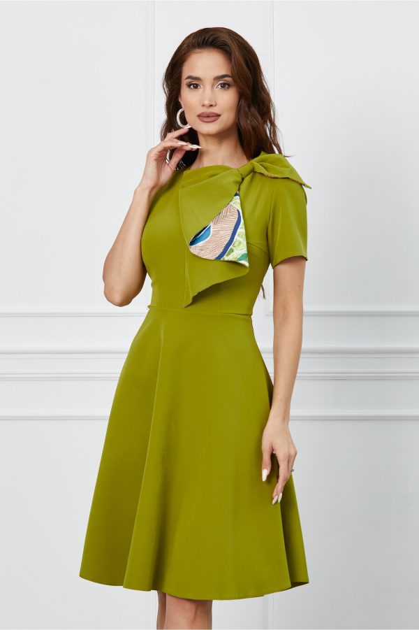 Rochie Moze verde lime cu funda maxi la decolteu