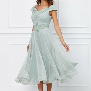 Rochie Nicolle verde mint cu perlute si strasuri
