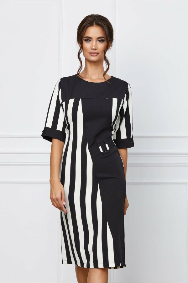 Rochie Tania neagra cu dungi albe si aplicatie tip curea
