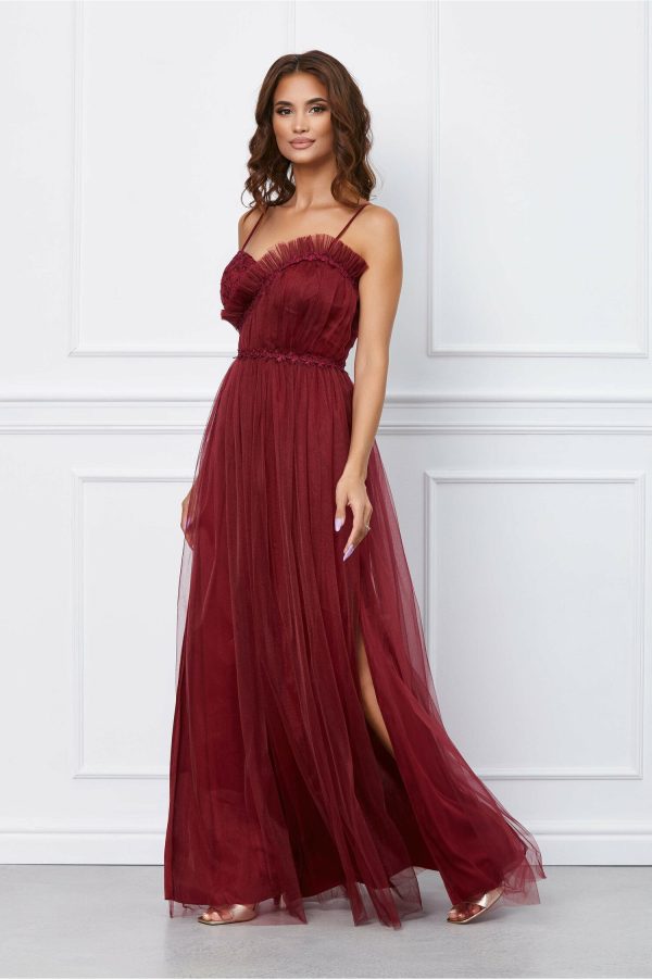 Rochie Tiara bordo cu broderie si volanas la bust