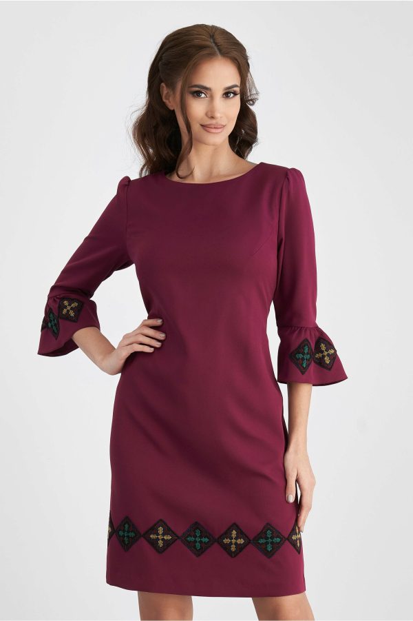 rochie-viada-bordo-cu-insertii-din-broderie-995088-802902-4.jpeg Rochie Viada bordo cu insertii din broderie