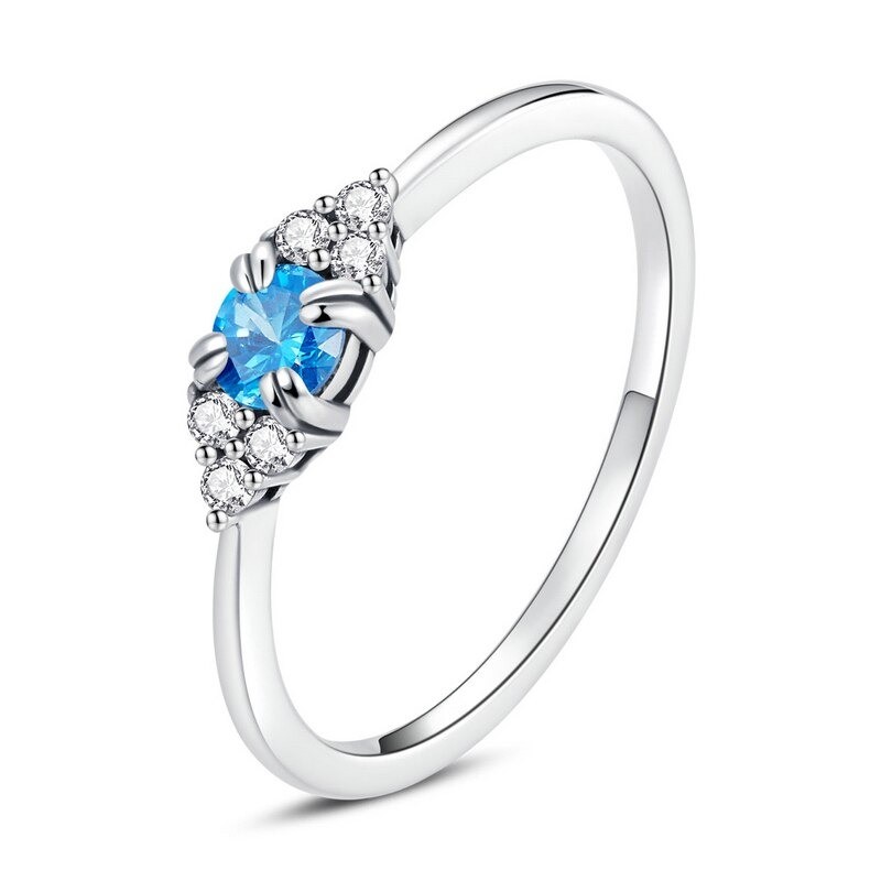 inel-blue-stone-din-argint-925-cu-cristale.jpg Inel blue stone din argint 925 cu cristale 8 US (diametru 18,2 mm)