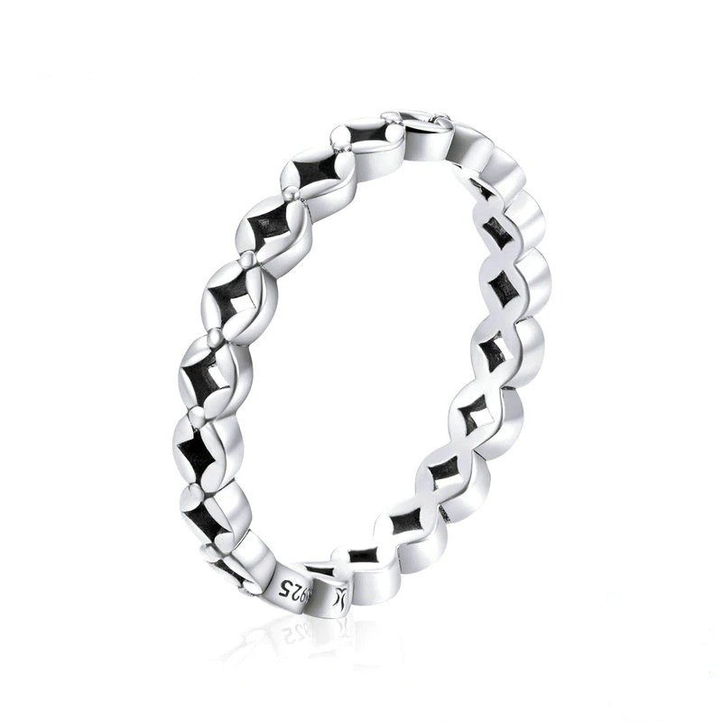 inel-din-argint-925-geometric-type.jpg Inel din argint 925 geometric type 8 US (diametru 18,2 mm)