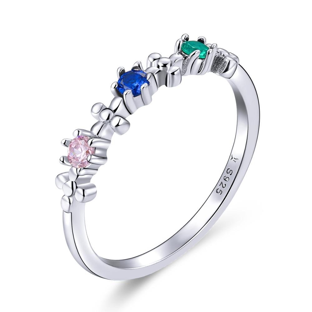 inel-din-argint-cu-3-cristale-zirconiu-colorate.jpg Inel din argint cu 3 cristale zirconiu colorate 8 US (diametru 18,2 mm)