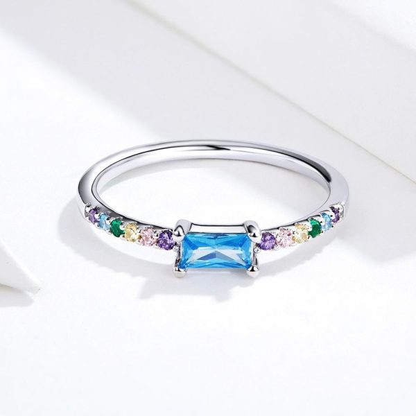 Inel din argint de logodna cu cristale zirconiu multicolore 8 US (diametru 18,2 mm)