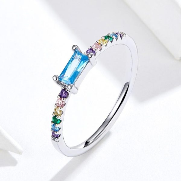 Inel din argint de logodna cu cristale zirconiu multicolore 8 US (diametru 18,2 mm)
