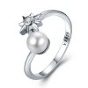 inel-reglabil-daisy-flower-and-pearl-din-argint-925.jpg Inel reglabil daisy flower and pearl din argint 925