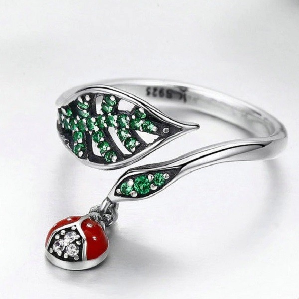 Inel reglabil din argint 925 ladybug and green leaf