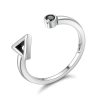 inel-reglabil-triangle-din-argint-925-si-cristale.jpg Inel reglabil triangle din argint 925 si cristale