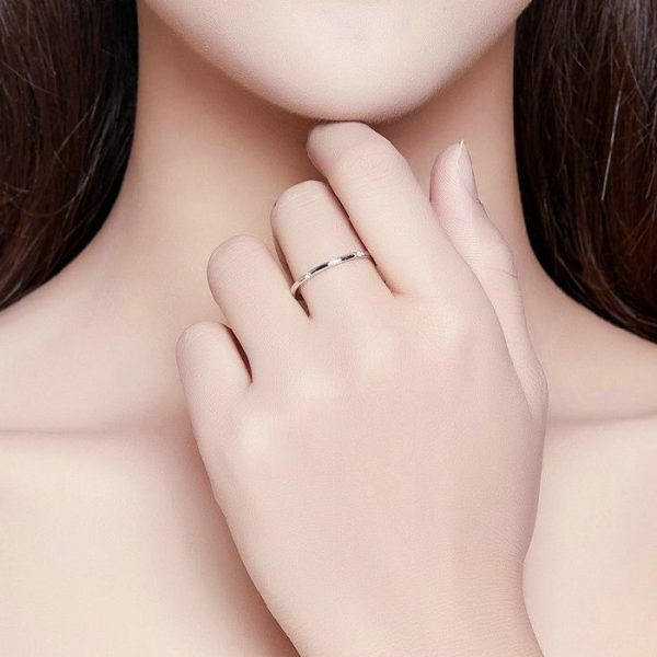 Inel simple disign din argint 925 cu cristale zirconiu 8 US (diametru 18,2 mm)