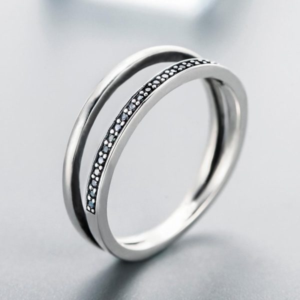 Inel tiny black stone din argint 925 cu cristale zirconiu 8 US (diametru 18,2 mm)
