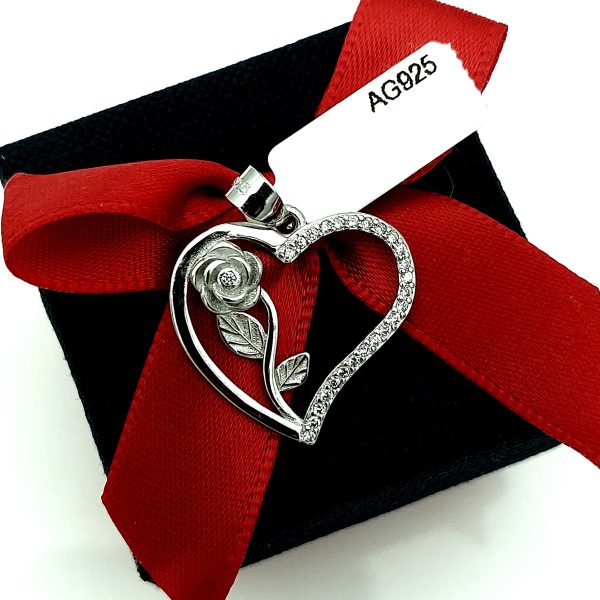 Pandantiv cute rose in heart shape din argint 925
