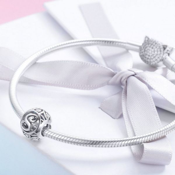talisman-din-argint-925-cu-cristale-zirconiu-litera-s-1.jpg Talisman din argint 925 cu cristale zirconiu litera S