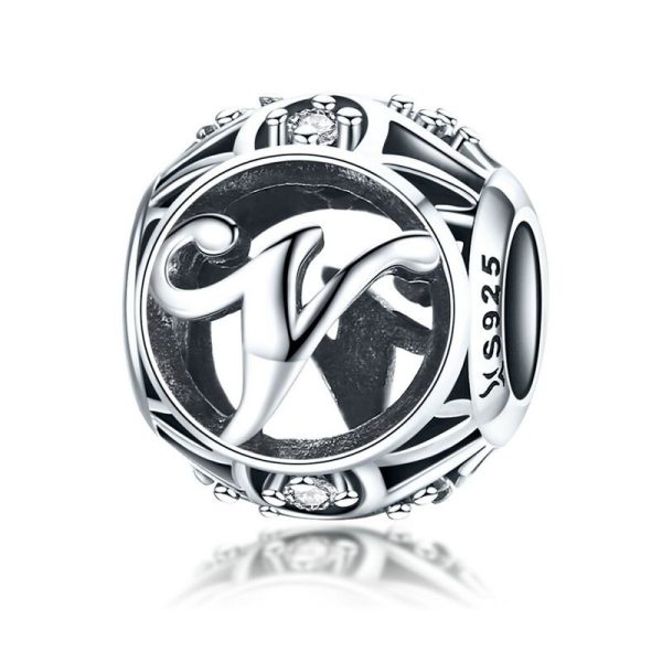 Talisman din argint 925 cu cristale zirconiu litera V
