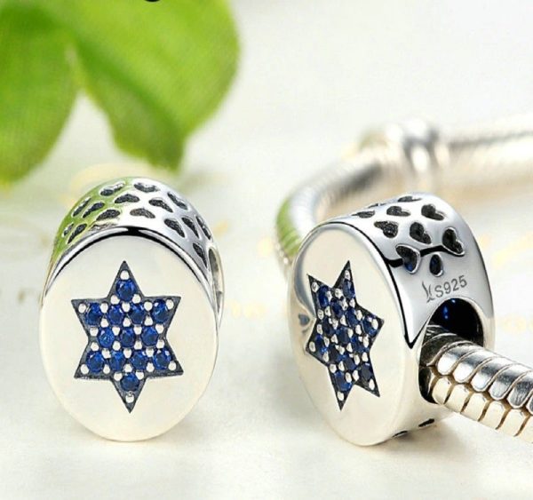 talisman-din-argint-cu-cristale-zirconiu-steluta-albastra-2.jpg Talisman din argint cu cristale zirconiu steluta albastra