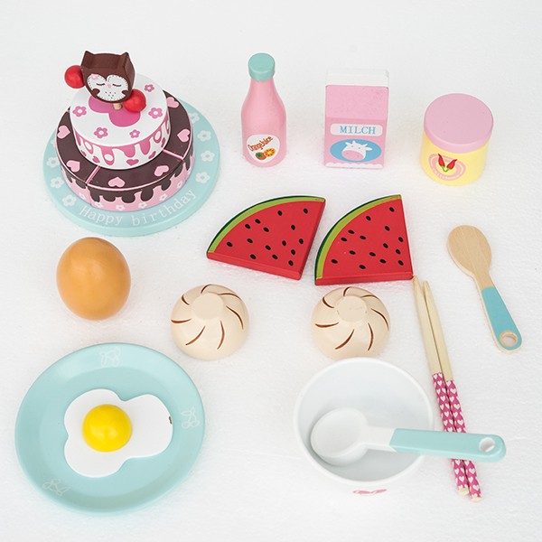 set-pentru-micul-dejun-din-lemn-18-piese-5197-8276.jpg Set pentru Micul Dejun din Lemn -18 Piese Montessori