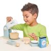 TL8227-home-baking-set-2.jpg Tender Leaf Toys - Robot de bucatarie din lemn - Mini Chef Home baking