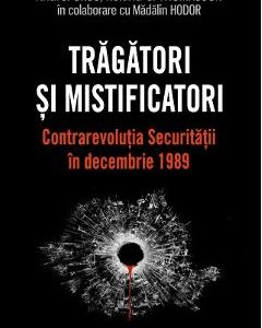 12937452-1-small-1.jpg Tragatori si mistificatori - Andrei Ursu, Roland O. Thomasson, Madalin Hodor