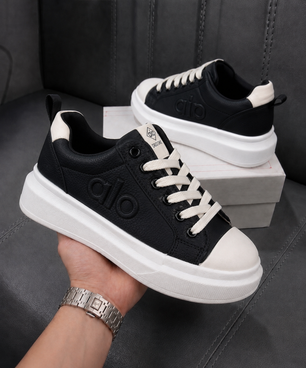 Adidasi dama negri  casual 1602