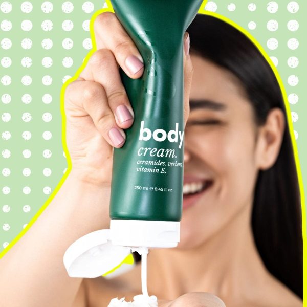 18_aa537153-06d7-40cb-8433-6a8c8fd7dc41.jpg Cremă pentru corp pentru piele foarte uscată, Rich Body Cream, cu Ceramide și Vitamina E.
