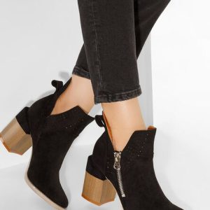 20220829-21013.jpg Botine perforate Esperanza negre