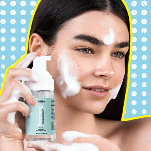 Spumă curățare ten, Mini Foaming Facial Cleanser 100ml, demachiant tip spumă cu acizi derivați din fructe, Aloe Vera și Panthenol