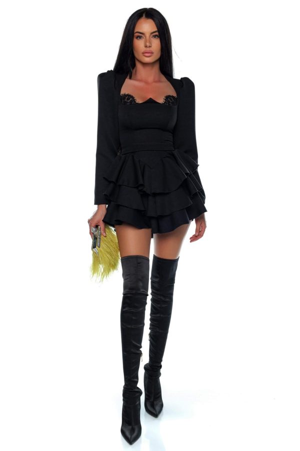 380728090_279057278408162_1272300515717394397_n-scaled-1.jpg Queen B dress