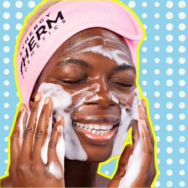 Spumă curățare ten, Foaming Facial Cleanser, demachiant tip spumă cu acizi derivați din fructe, Aloe Vera și Panthenol