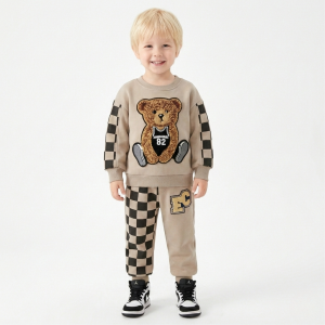 Compleu-Bej-Cu-Carouri-Unisex-Puffy.png Compleu Bej Cu Carouri Unisex Puffy - 7-8 ani