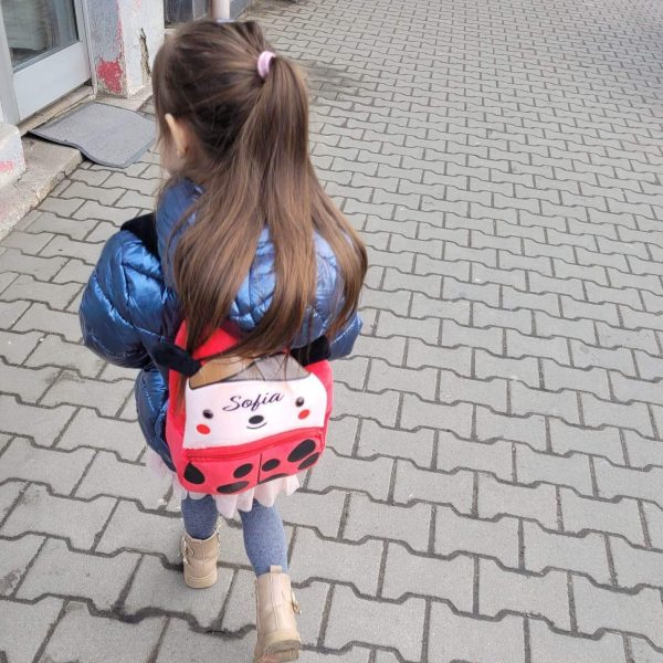 Ghiozdan-Personalizat-Buburuza-1.jpg Ghiozdan personalizat Buburuza