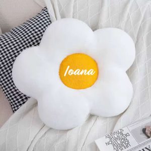 Perna-personalizata-Floare-Alba.jpg Perna personalizata Floare Alba