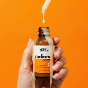 Ser iluminator și antioxidant cu Vitamina C,  Radiance Serum, cu Vitamina C lipozomală și Hexapeptide