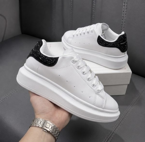 adidasi-dama-online-shine-1-d.jpeg Adidasi dama casual albi cu negru diamond 111D