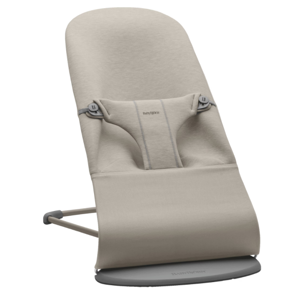 bbj_bliss_3d_jersey_sand_grey.png Balansoar BabyBjorn Bliss din material 3D Jersey, Sand Grey