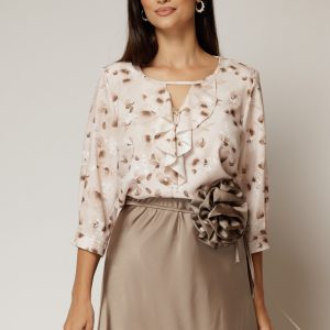 bluza-bej-cu-imprimeu-floral-maro-si-accente-stralucitoare-discrete-1486045-1161559-4.jpeg Bluza bej cu imprimeu floral maro si accente stralucitoare discrete