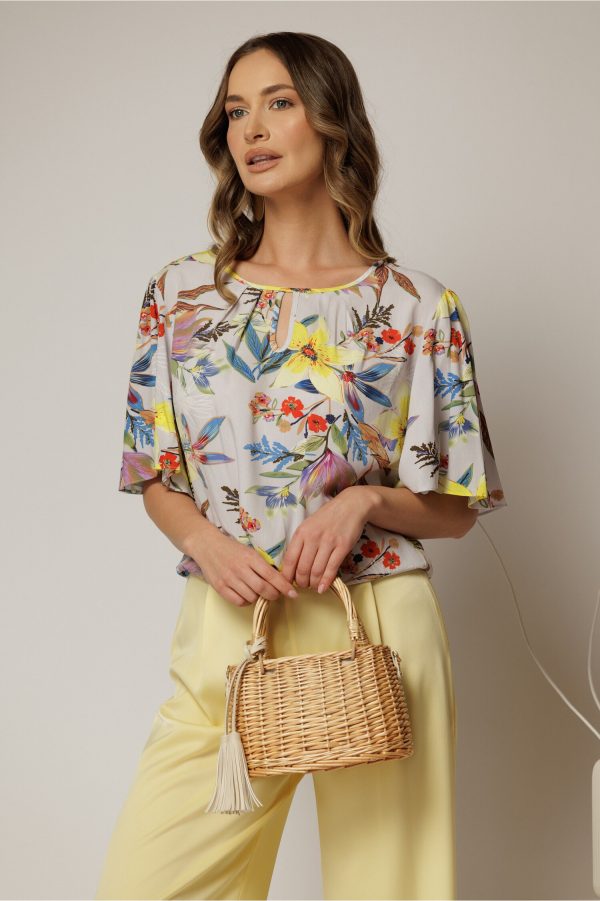 Bluza casual din viscoza gri cu imprimeuri galbene si croi lejer