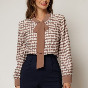 bluza-cu-imprimeu-abstract-maro-bej-si-funda-la-decolteu-1486255-1162477-4.jpeg Bluza cu imprimeu abstract maro-bej si funda la decolteu