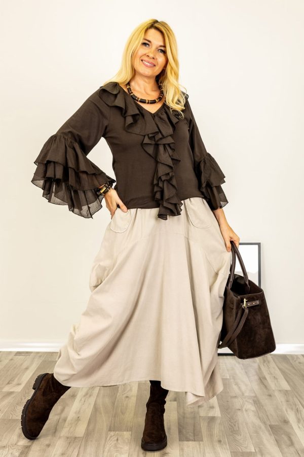 bluza-cu-volane-duble-la-maneci-si-jabou-din-bumbac-fin-si-batist-maron-780864.jpg Bluza cu volane duble la maneci si jabou din bumbac fin si batist maron