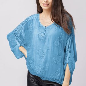 bluza-din-matase-naturala-bleumarin-brodata-si-dantela-pe-spate-si-nasturei-478232.jpg Bluza din matase si vascoza albastru jeans brodata si dantela pe spate si nasturei