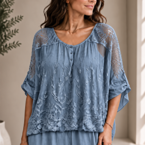 bluza-din-matase-si-vascoza-cu-broderie-bogata-dantela-pe-spate-si-nasturei-albastru-jeans-811782.png Bluza din matase si vascoza cu broderie bogata, dantela pe spate si nasturei, albastru jeans