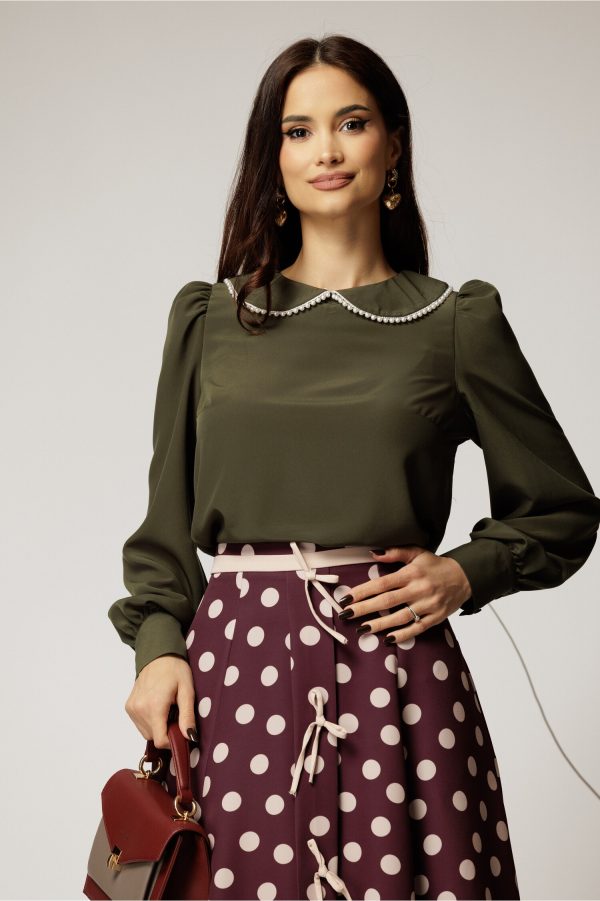 bluza-dy-fashion-eleganta-din-triplu-voal-kaki-cu-detalii-perlate-la-guler-1420753-1133332-4.jpeg Bluza DY Fashion eleganta din triplu voal kaki cu detalii perlate la guler