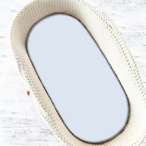 cearceaf-cu-elastic-miminu-pentru-landou-carucior-si-cosulet-dimensiune-80x35-cm-din-bumbac-certificat-oeko-tex-standard-100-colectia-royal-blue-3332223-4.jpeg Cearceaf cu elastic, MimiNu, Pentru landou, carucior si cosulet, Dimensiune 80x35 cm, Din bumbac certificat Oeko Tex Standard 100, Colectia Royal, Blue
