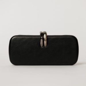 clutch-elegant-negru-cu-inchidere-metalica-dubla-1483978-1159654-4.jpeg Clutch elegant negru cu inchidere metalica dubla